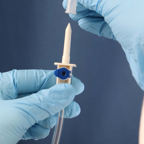 Sterile Spike to Male Luer Lock